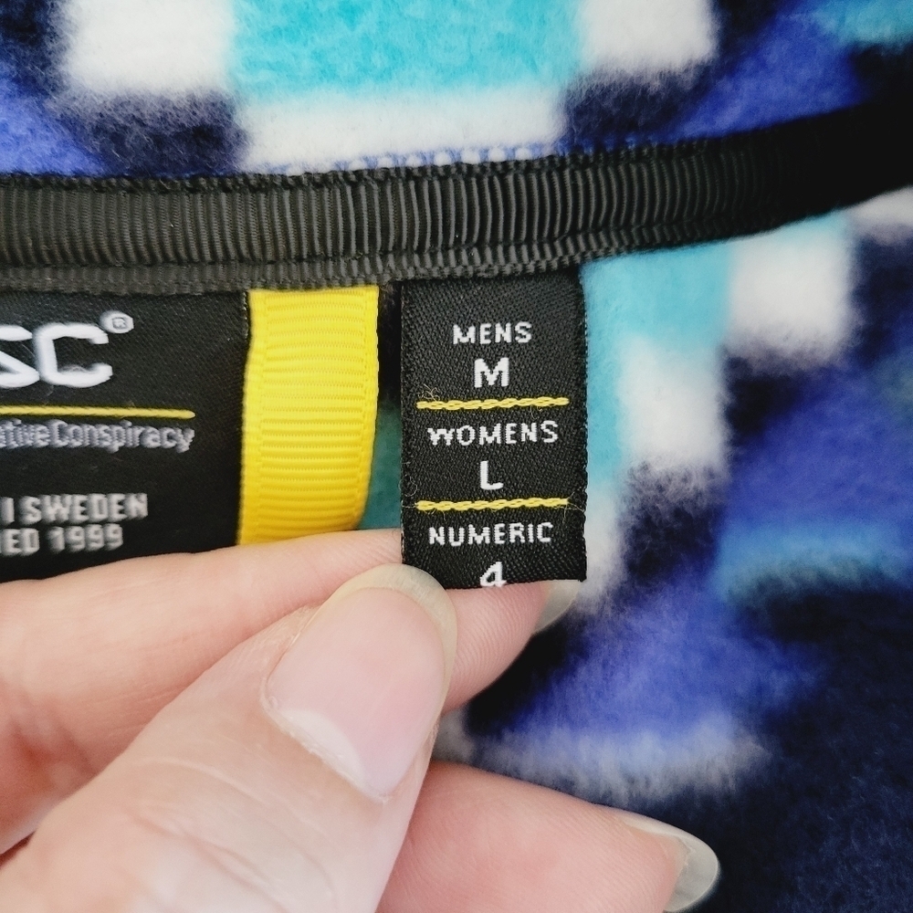 WESC Moritz Aztec Unisex Polar Fleece Jacket - Picture 8 of 13